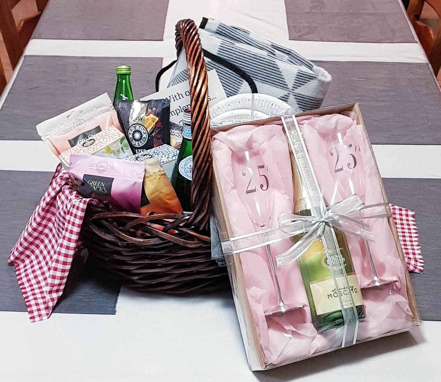 25th Wedding Anniversary Hamper